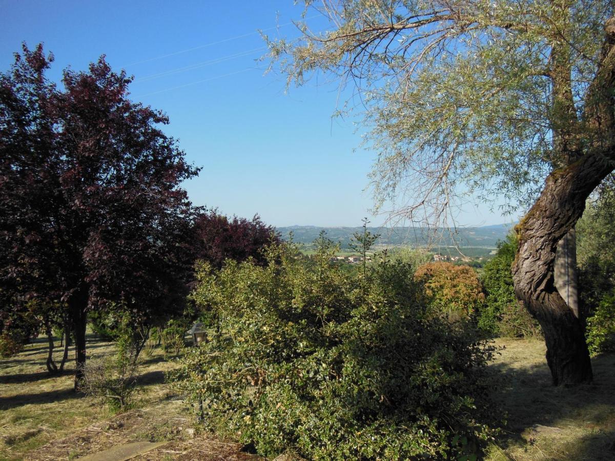 La Fontaiola Villa Le Piazze Luaran gambar