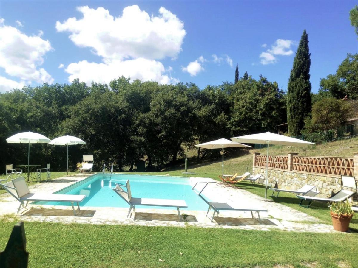 La Fontaiola Villa Le Piazze Luaran gambar